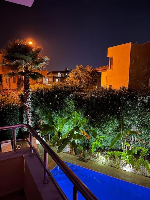 Villa Excellent 3 Storey With A Swimming Pool