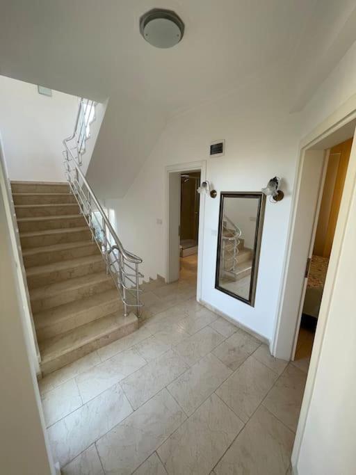 Excellent 3 Storey With A Swimming Pool * Belek