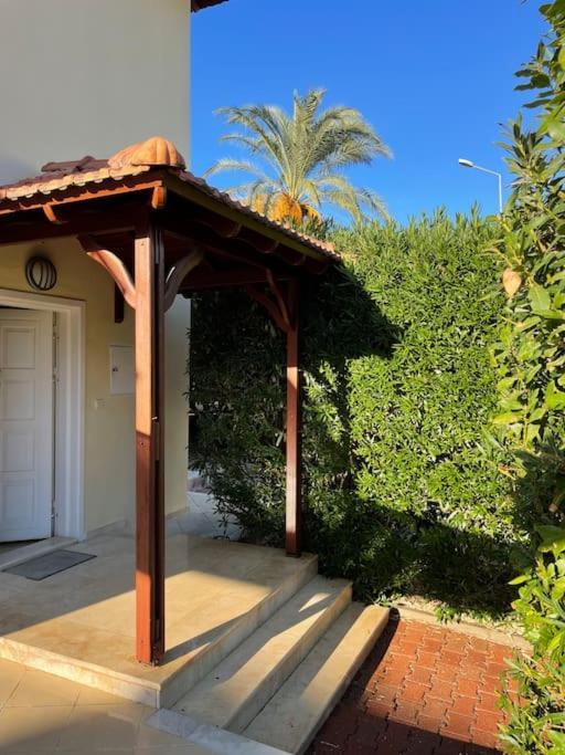 Excellent 3 Storey With A Swimming Pool Belek