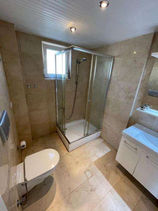 Villa Excellent 3 Storey With A Swimming Pool *